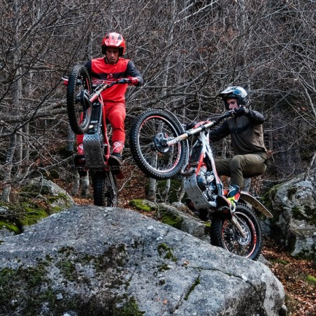 Equipación trial Hebo TECH rojo