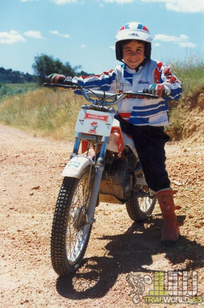 toni bou pequeño con merlin