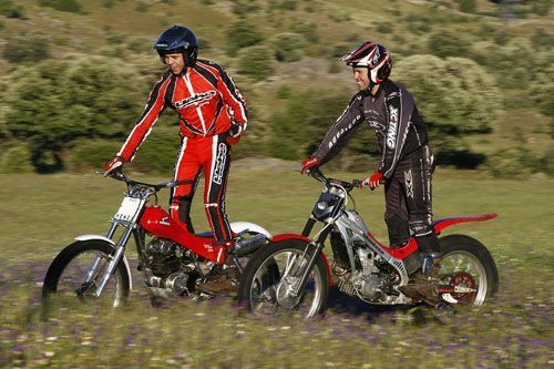 Honda TLR 250 et Montesa Cota 4RT