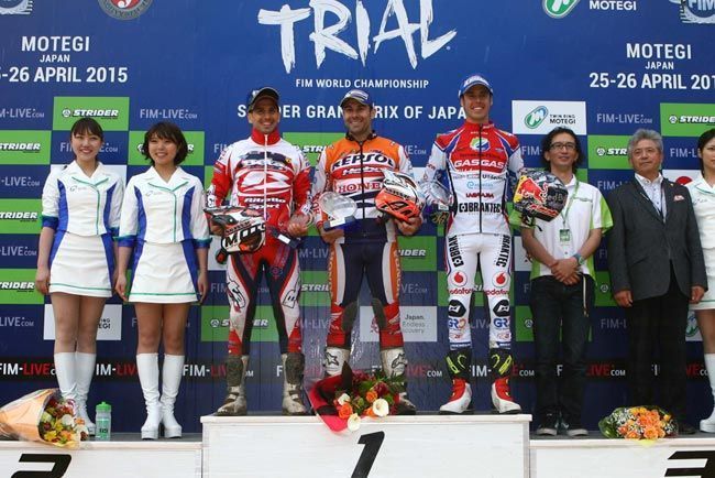 Podium Japon15D1