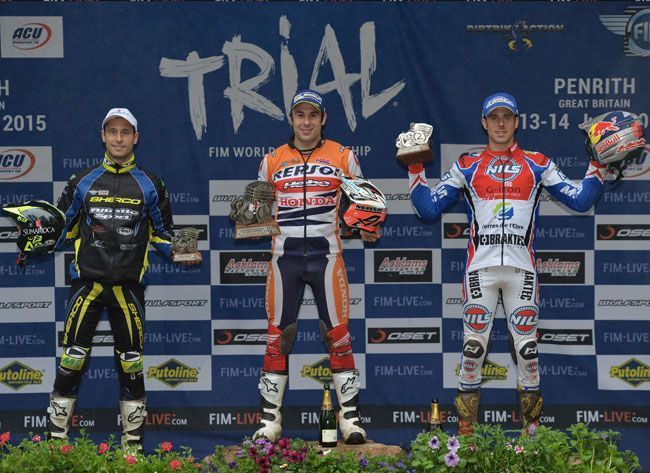 GB15DAY1 podium