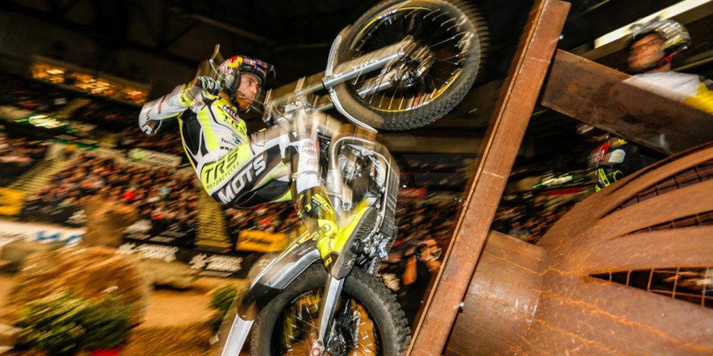 Adam Raga Trial Indoor 2016