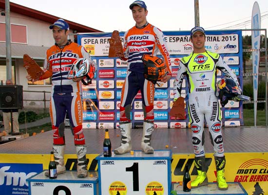 PODIUMCALROSAL2015