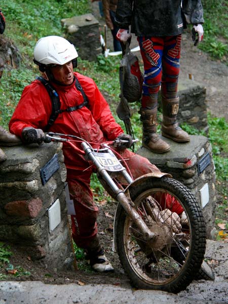 Caida moto de trial