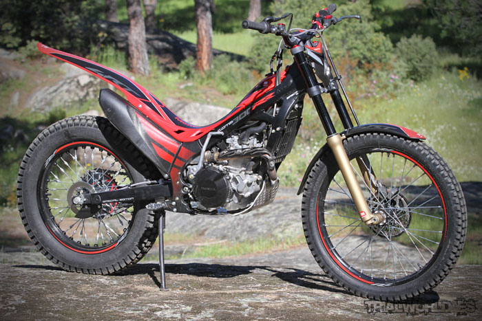 Montesa Cota 300RR