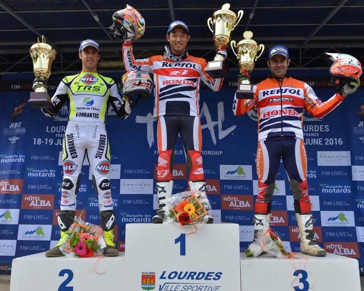 Podium Fujinami Trial Frankreich 2016