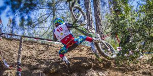 Caducidad y limpieza de un casco de trial